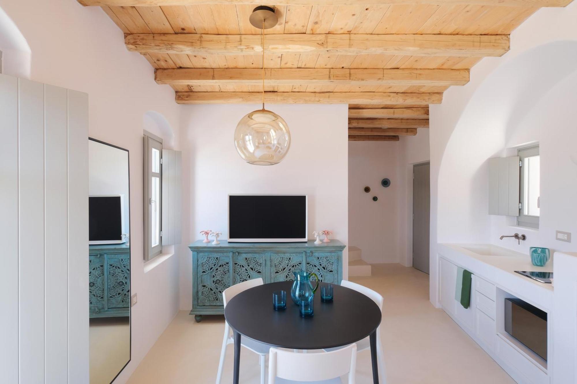 Odyssey Rock Milos Sunset Suites Plaka  Ngoại thất bức ảnh