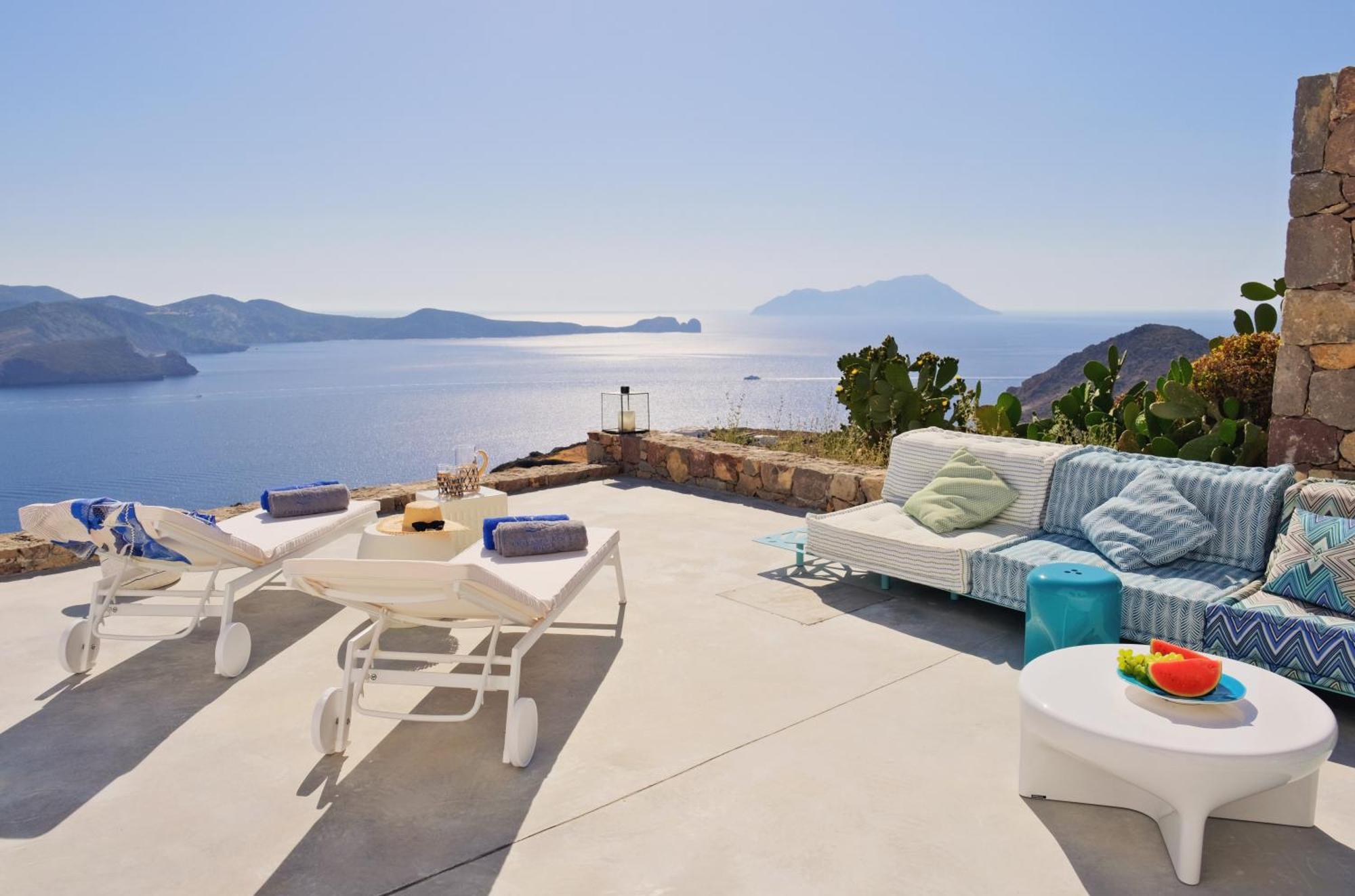 Odyssey Rock Milos Sunset Suites Plaka  Ngoại thất bức ảnh