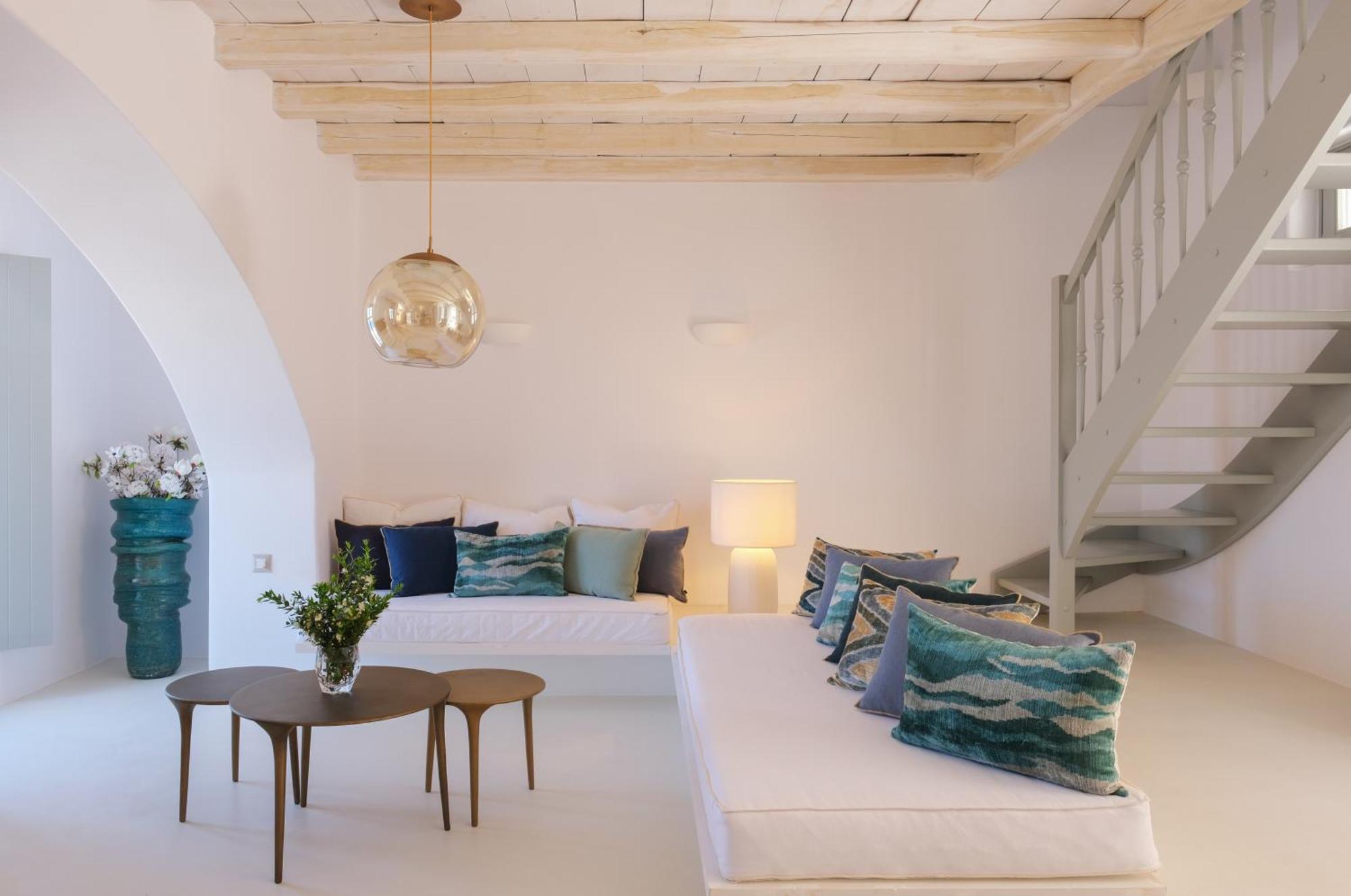 Odyssey Rock Milos Sunset Suites Plaka  Ngoại thất bức ảnh